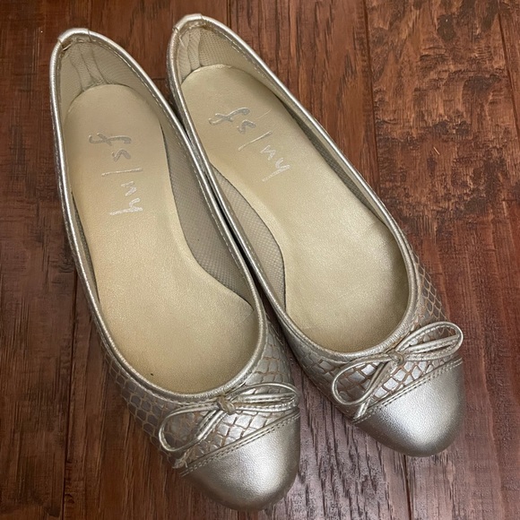 French sole/New York sole ballet flat 5.5 - Picture 1 of 4